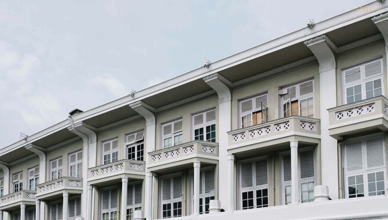 colonial style townhouses