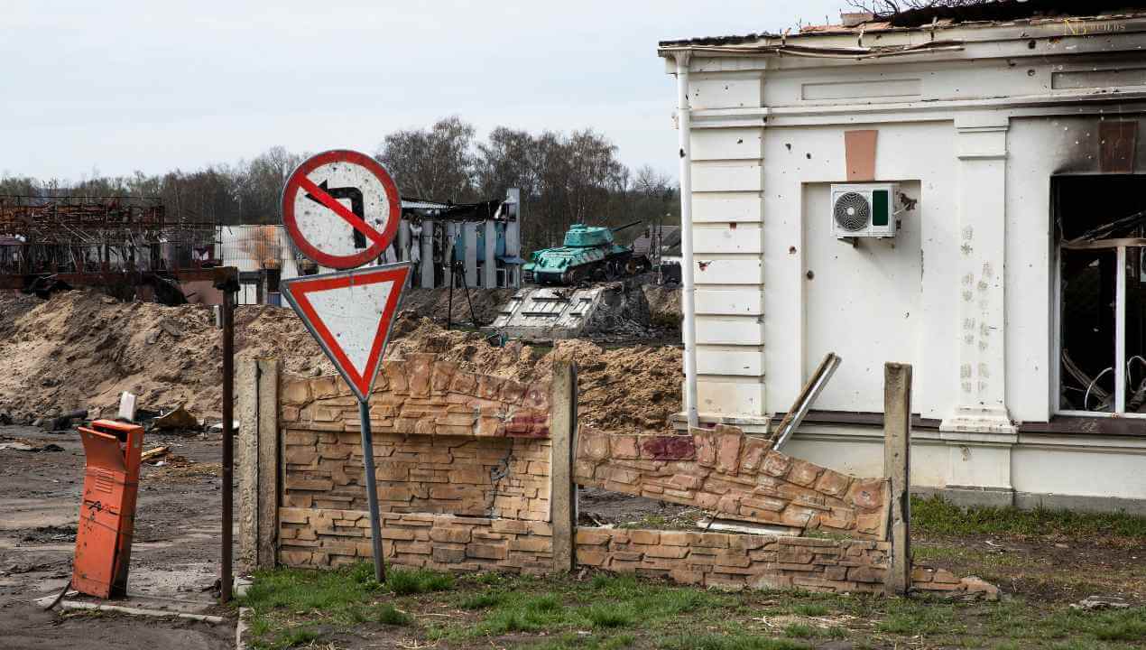a home being demolished for a knockdown rebuild